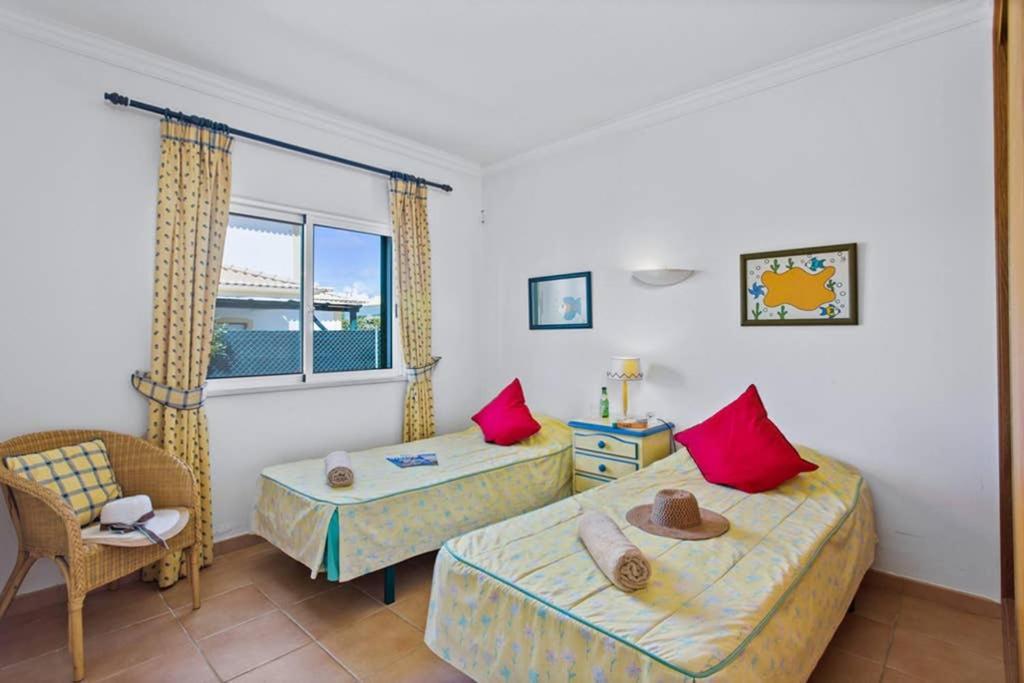 Villa White Sands - Private Oasis, Heated Pool, Beaches & Strip Nearby Αλμπουφέιρα Εξωτερικό φωτογραφία